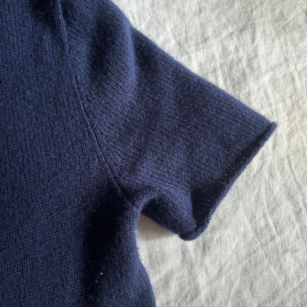 Theory Cashmere Short Sleeve Crew Neck Shirt Navy Size P - Picture 3 of 8
